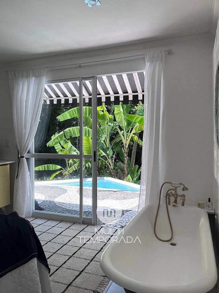 Suíte Room 4 com Piscina Aquecida - CasaIvan