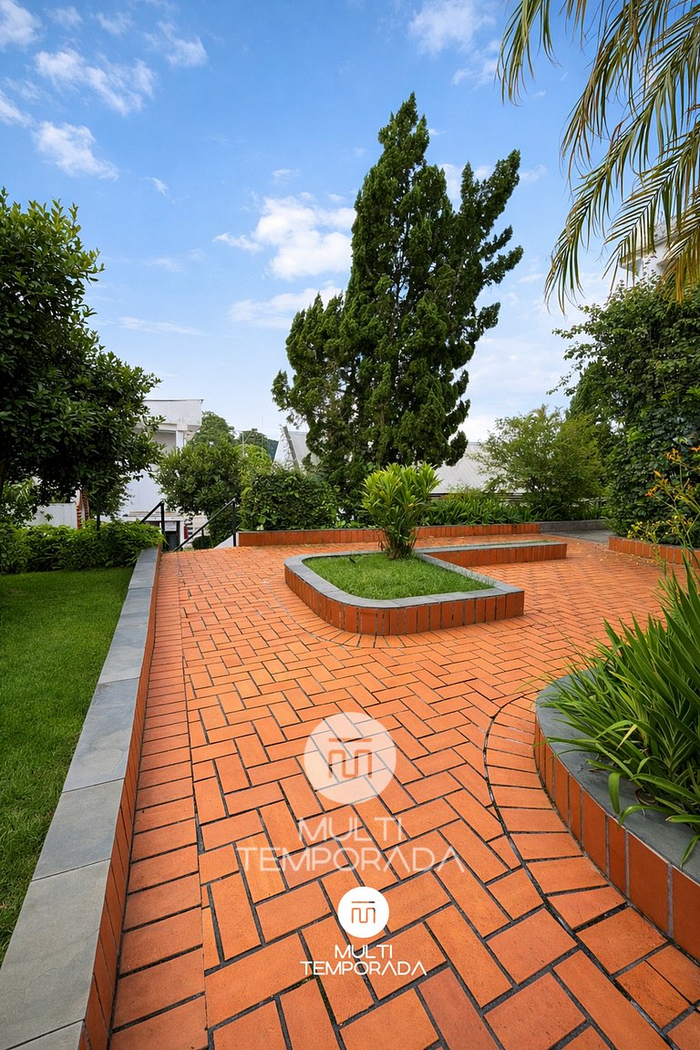 Chácara 3 Poderes Piscina - 60 pessoas - Guararema