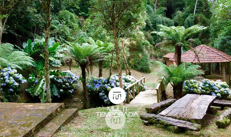 Linda Casa em Estilo Germânico em Rancho Queimado