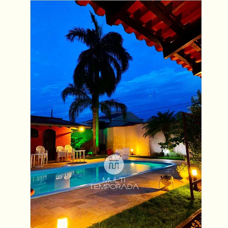 Casa com Piscina em Penha/SC - Beto Carrero