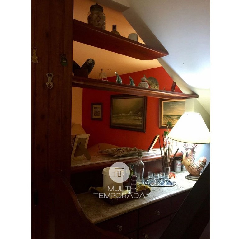 Casa com Piscina em Penha/SC - Beto Carrero