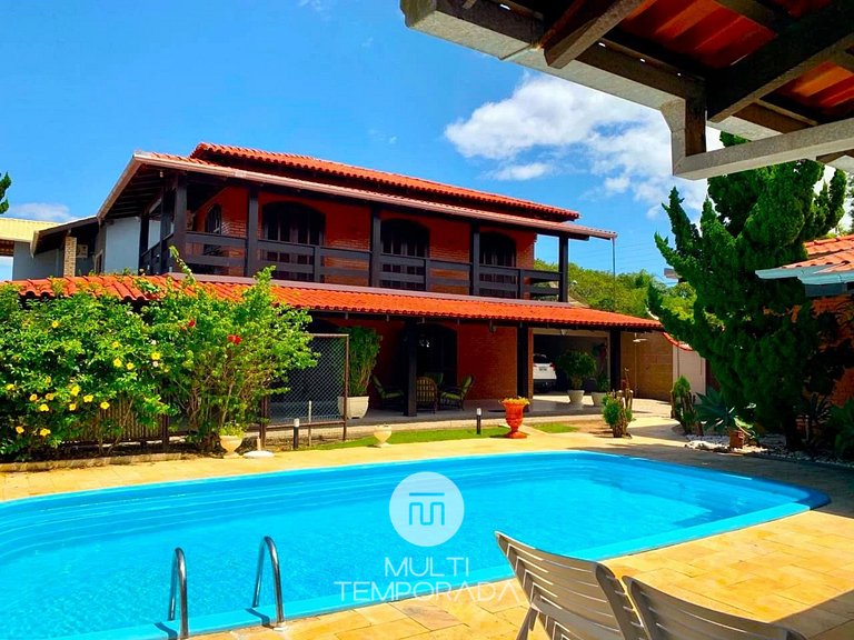 Casa com Piscina em Penha/SC - Beto Carrero
