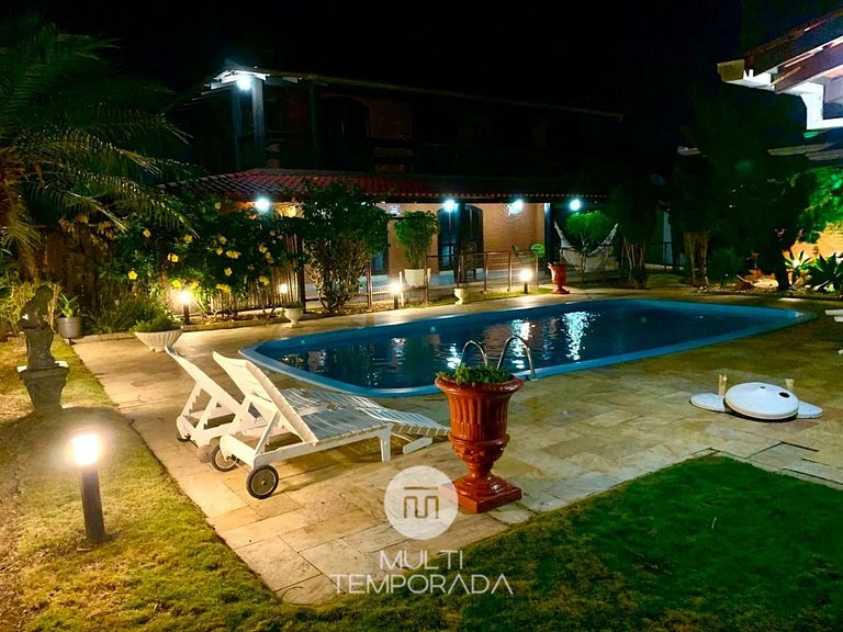 Casa com Piscina em Penha/SC - Beto Carrero