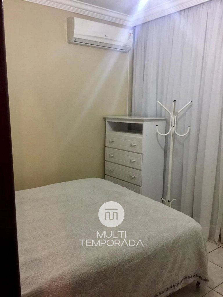 Casa com Piscina em Penha/SC - Beto Carrero