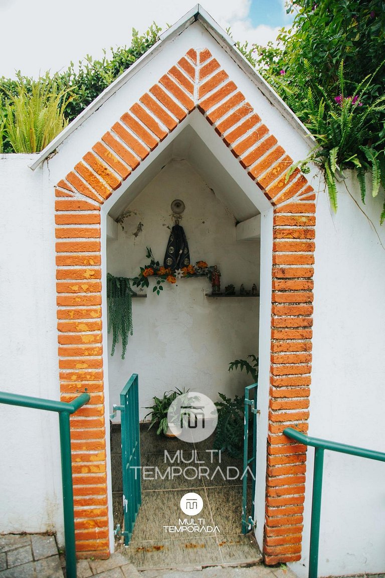 Chácara 3 Poderes Piscina - 60 pessoas - Guararema