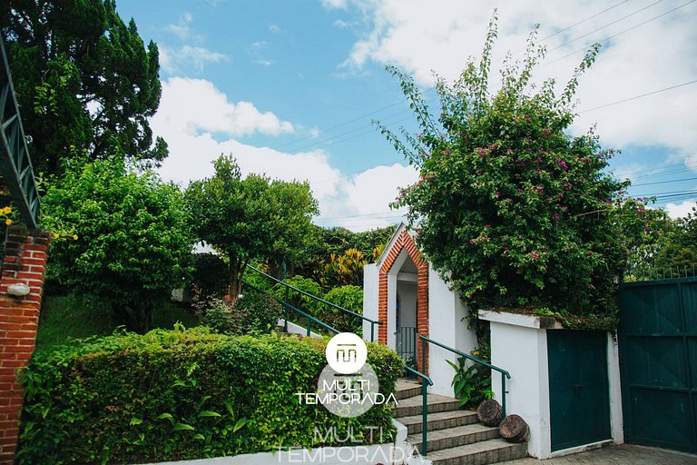 Chácara 3 Poderes Piscina - 60 pessoas - Guararema