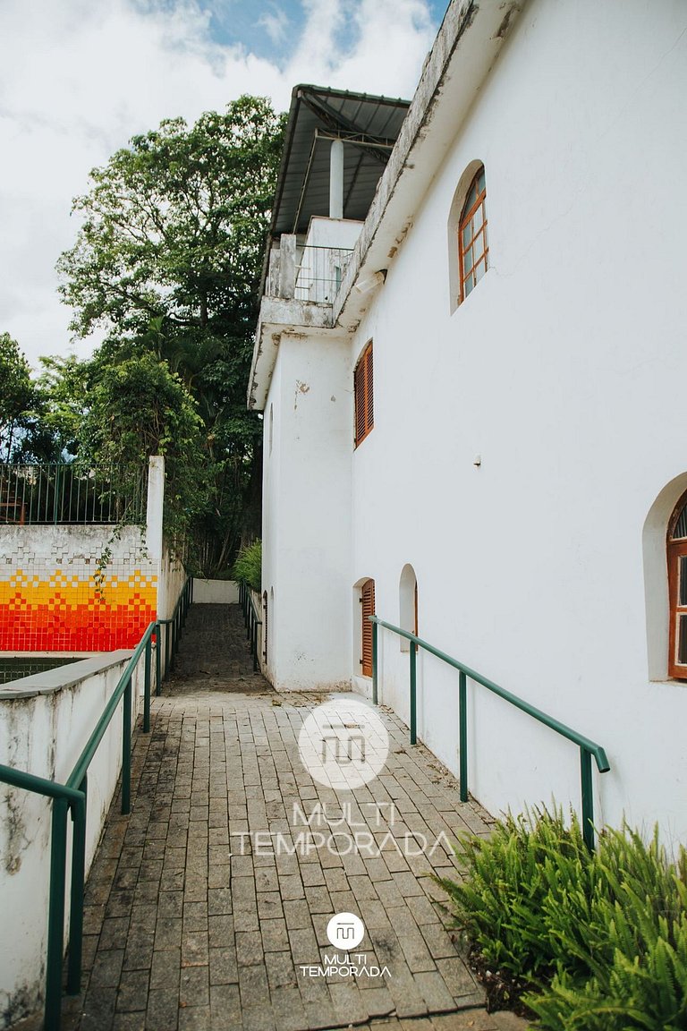 Chácara 3 Poderes Piscina - 60 pessoas - Guararema