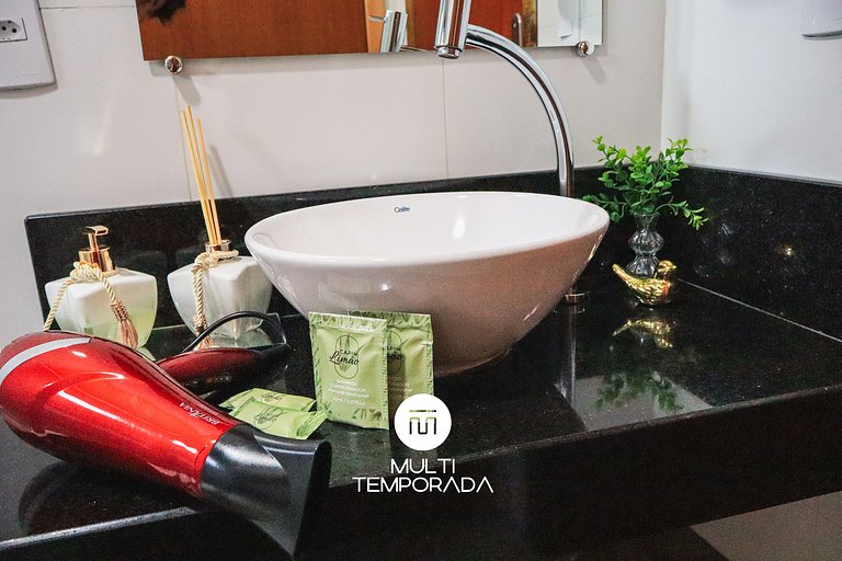 House Canto Lindo corner of the trees