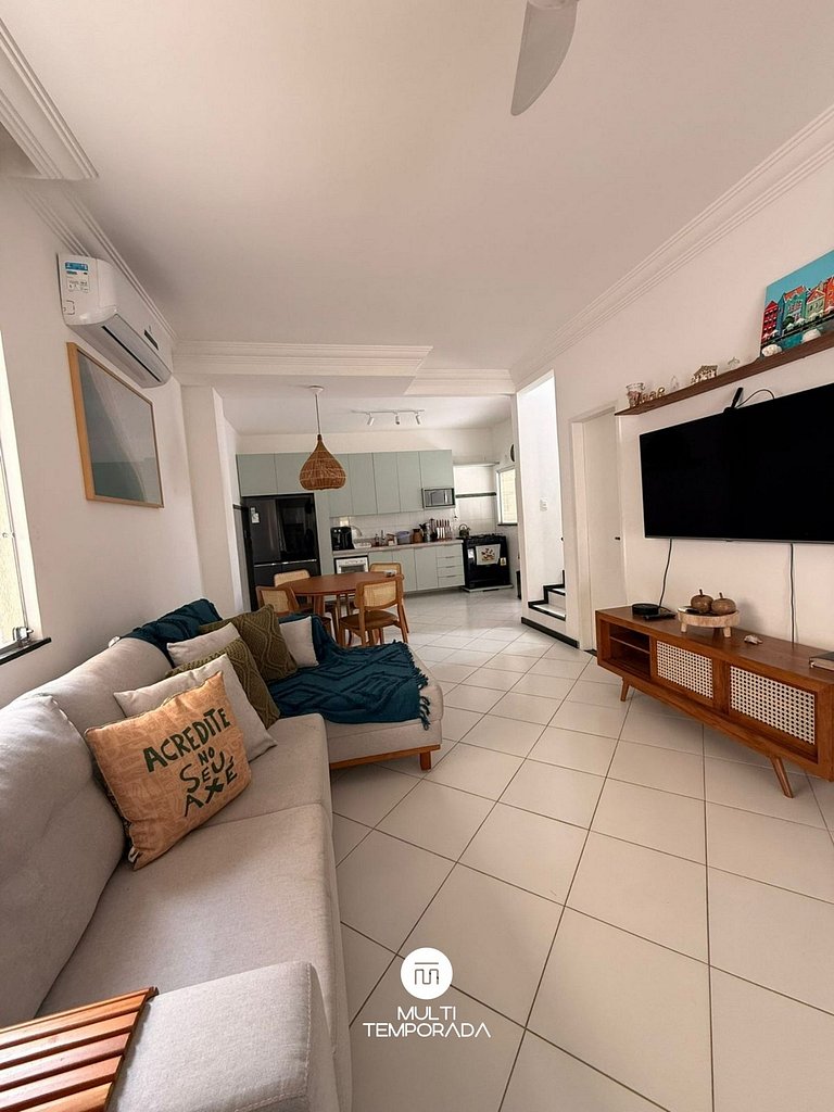 Casa em Cond Privativo em Arembepe - Camaçari - BA