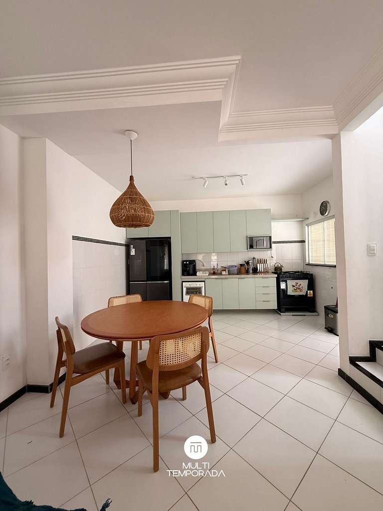 Casa em Cond Fechado Arembepe - Camaçari/BA