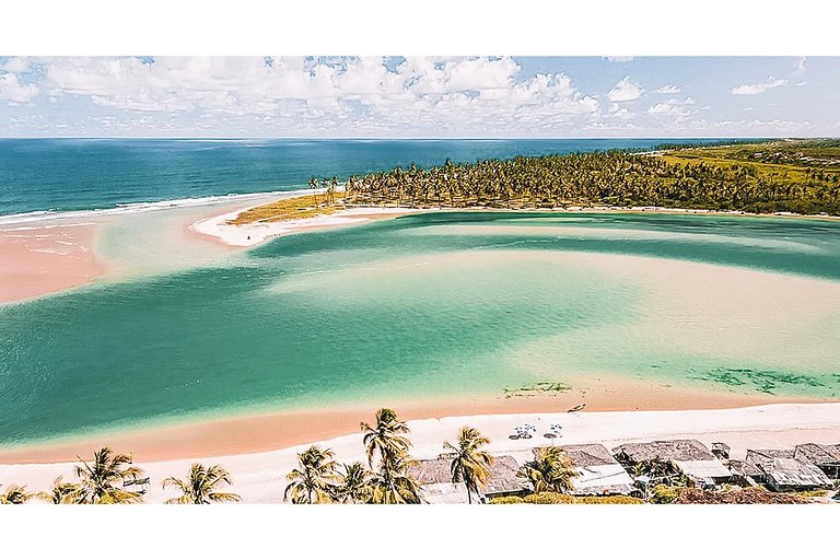 Casa em Cond Privativo em Arembepe - Camaçari - BA