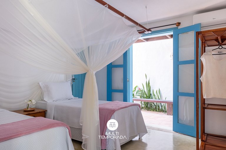 Casa no Cond Outeiro das Brisas - Porto Seguro/BA