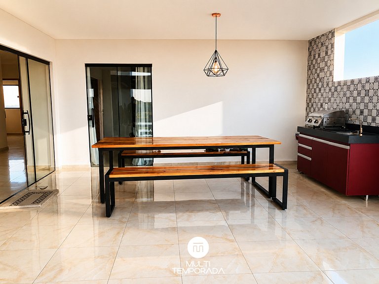 Casa Luxuosa em Cond c/ Piscina - RN