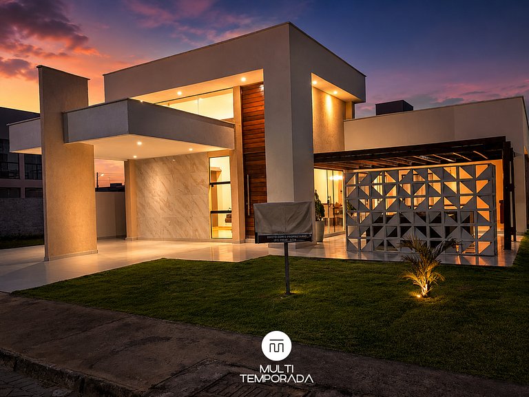 Casa Luxuosa em Cond c/ Piscina - RN