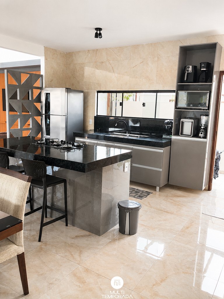 Casa Luxuosa em Cond c/ Piscina - RN