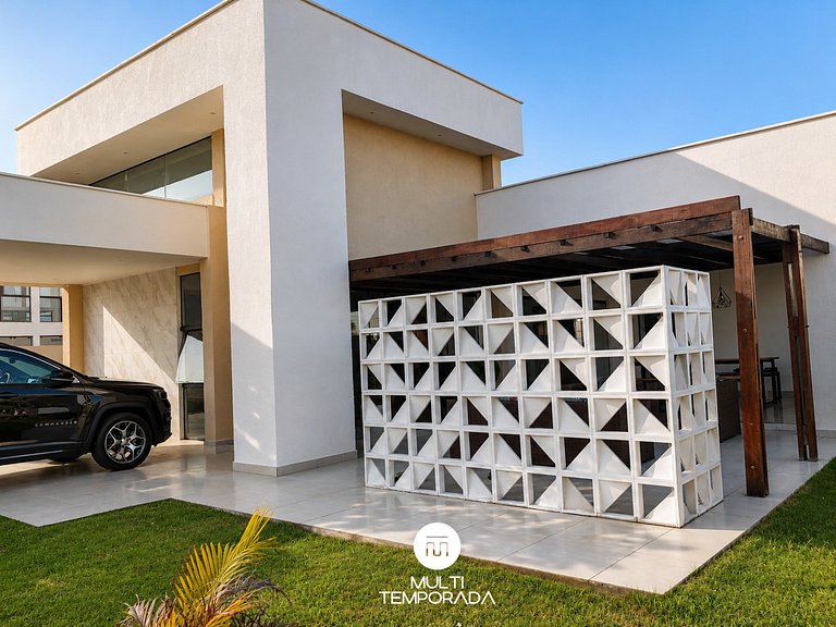 Casa Luxuosa em Cond c/ Piscina - RN