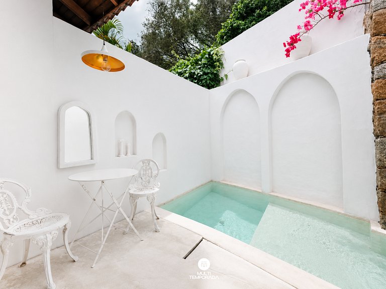 Suíte Oásis 3 com Piscina Aquecida - CasaIvan