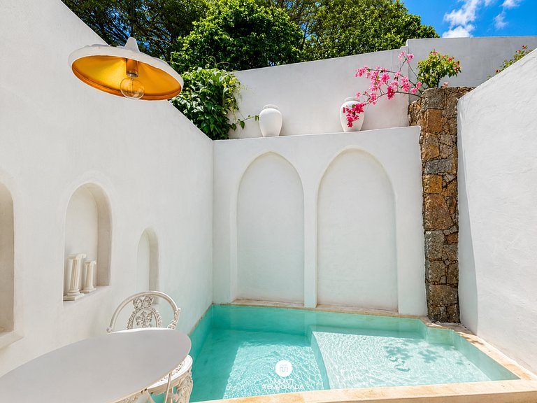 Suíte Oásis 3 com Piscina Aquecida - CasaIvan