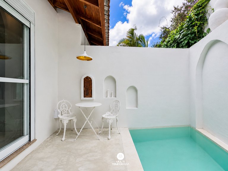 Suíte Oásis 3 com Piscina Aquecida - CasaIvan