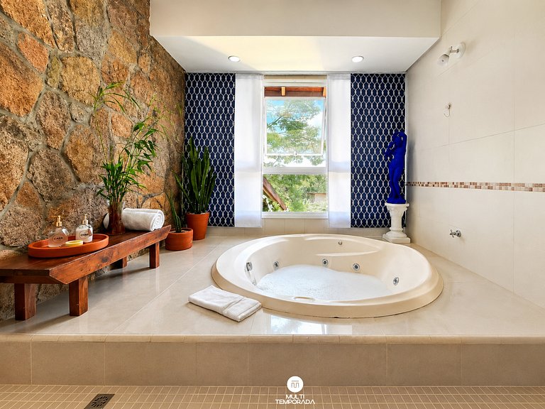 Suíte Master 1 com Hidro e Piscina - CasaIvan