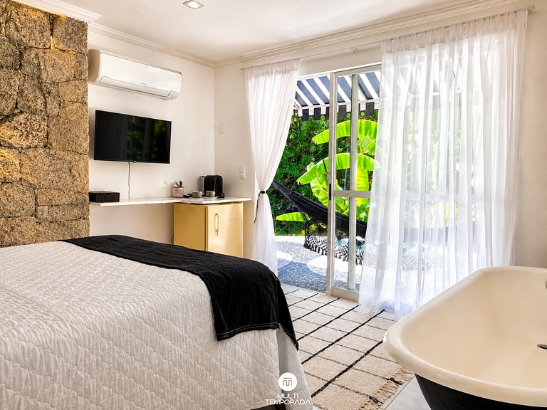 Suíte Room 4 com Piscina Aquecida - CasaIvan