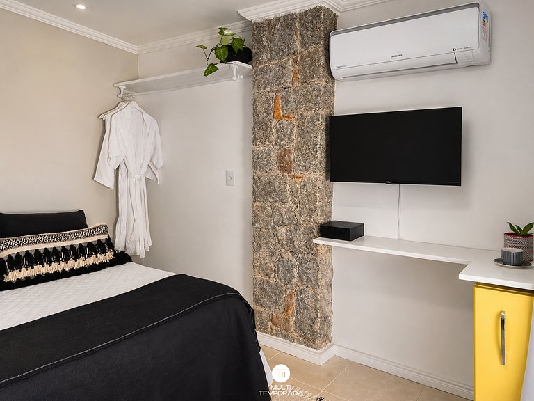 Suíte Room 4 com Piscina Aquecida - CasaIvan