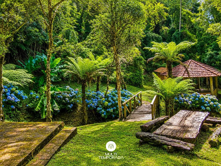 Linda Casa em Estilo Germânico em Rancho Queimado