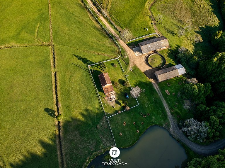 Linda Casa em Estilo Germânico em Rancho Queimado