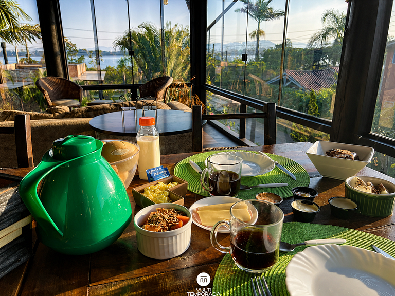 Ibiraquera Life - House Premium com Banheira