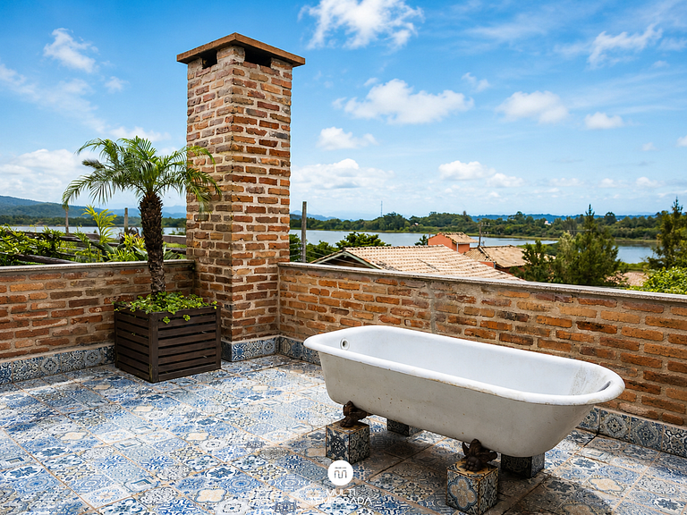 Ibiraquera Life - House Premium com Banheira