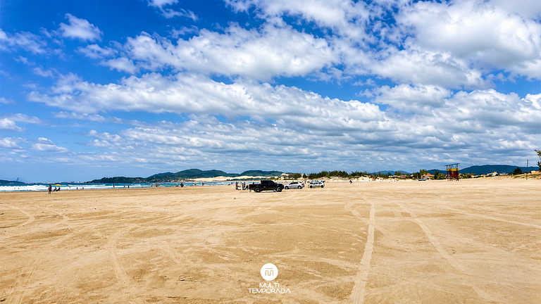 Ap Vista e Piscina - Pantai Village - Rosa