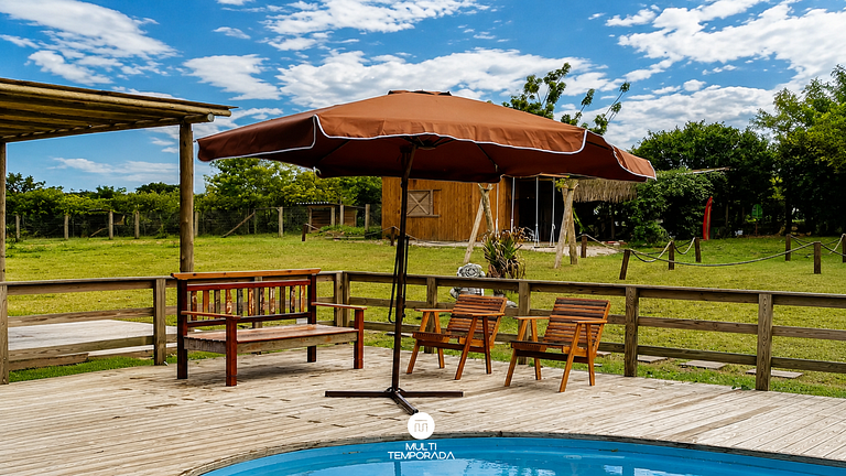 Ap Vista e Piscina - Pantai Village - Rosa