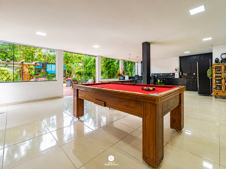 Casa com Piscina em Governador Celso Ramos/SC
