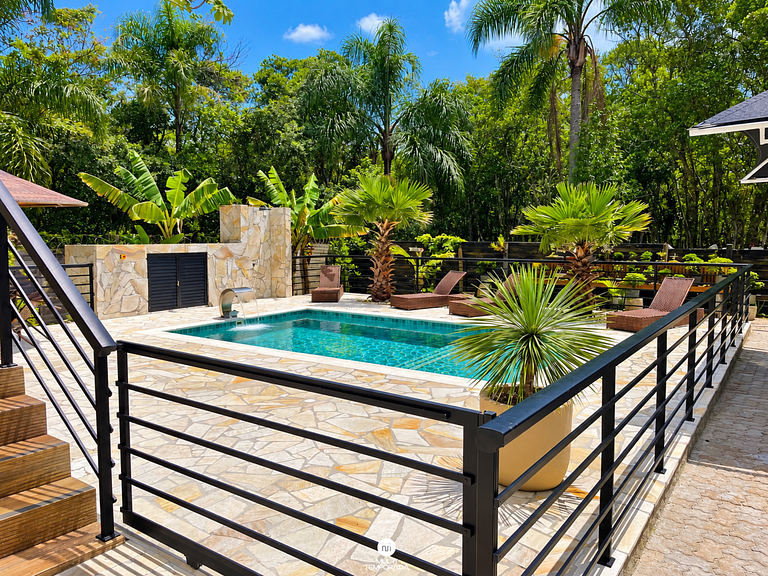 Casa Privativa com Piscina na Barra da Ferrugem/SC