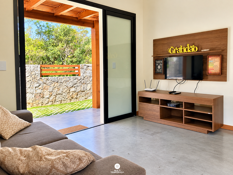 Casa Privativa com Piscina na Barra da Ferrugem/SC