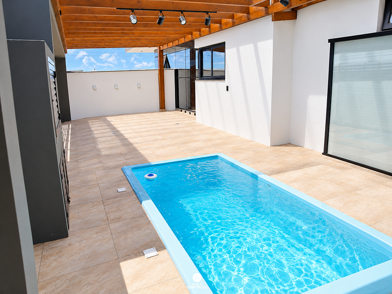 Apto Pé na Areia com Piscina Privativa